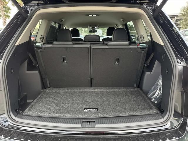 2026 Volkswagen Atlas SE with Technology