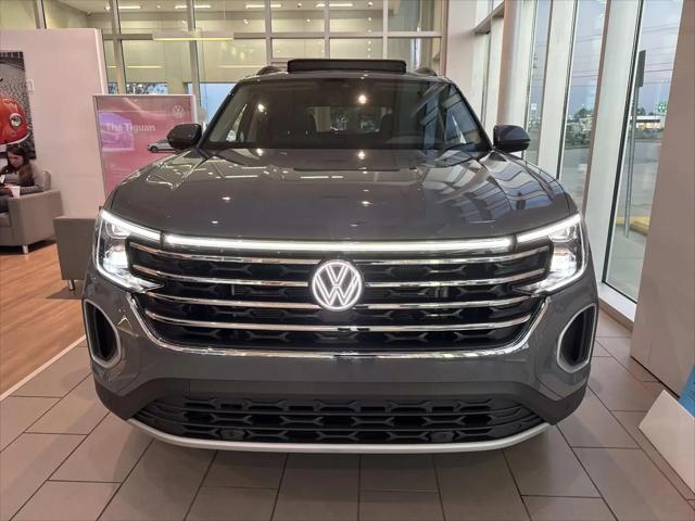 2026 Volkswagen Atlas SE with Technology
