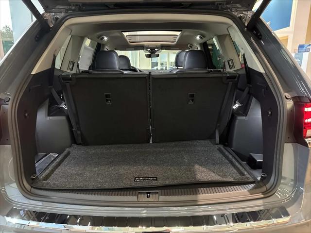 2026 Volkswagen Atlas SE with Technology