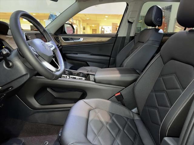 2026 Volkswagen Atlas SE with Technology