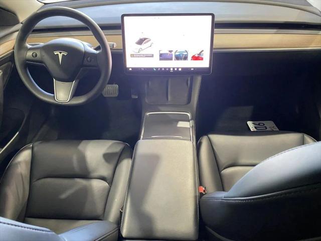 2022 Tesla Model 3 Rear-Wheel Drive