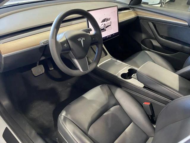 2022 Tesla Model 3 Rear-Wheel Drive