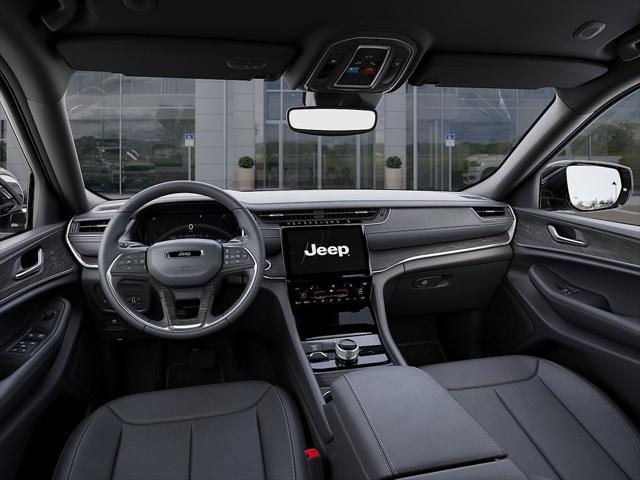 2025 Jeep Grand Cherokee L Limited 4x4