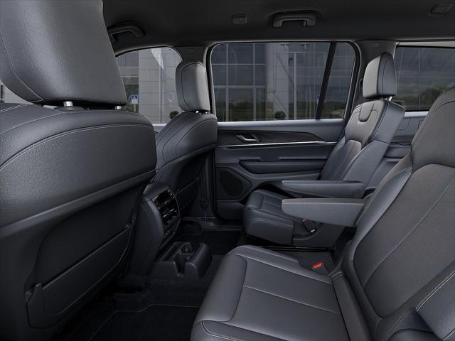 2025 Jeep Grand Cherokee L Limited 4x4