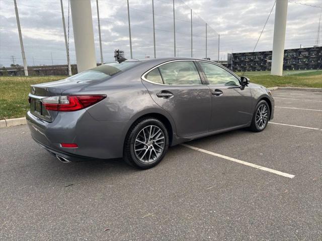 2017 Lexus ES 350 350