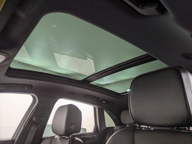 2026 Porsche Macan Unknown