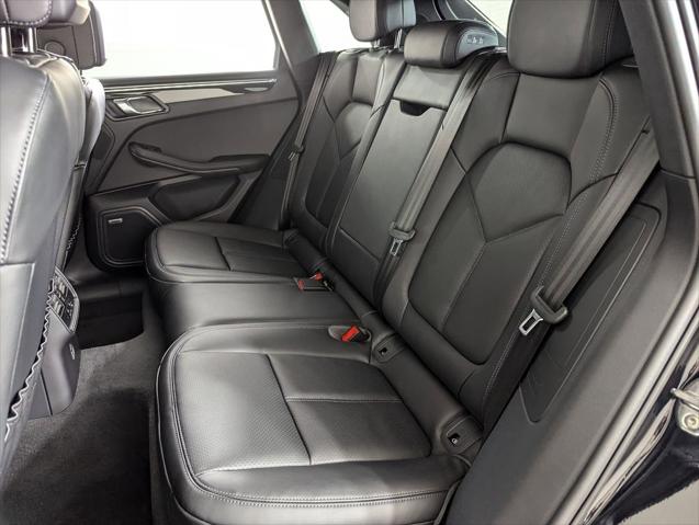2026 Porsche Macan Unknown