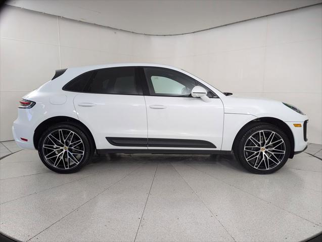 2026 Porsche Macan Unknown