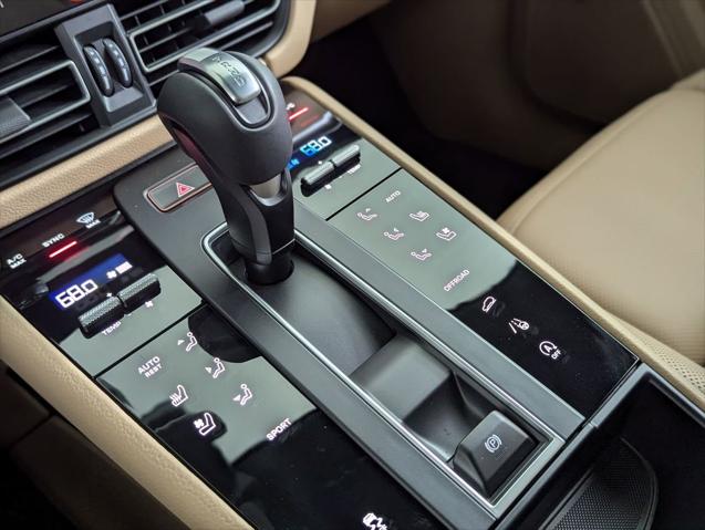 2026 Porsche Macan Unknown