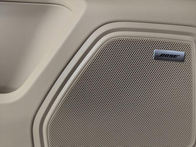 2026 Porsche Macan Unknown