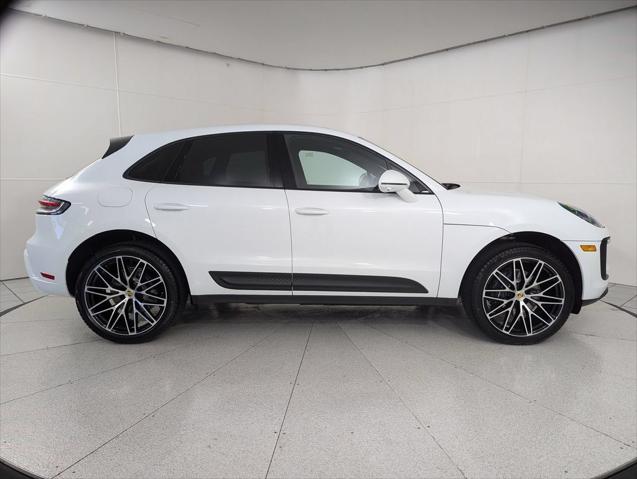 2026 Porsche Macan Unknown