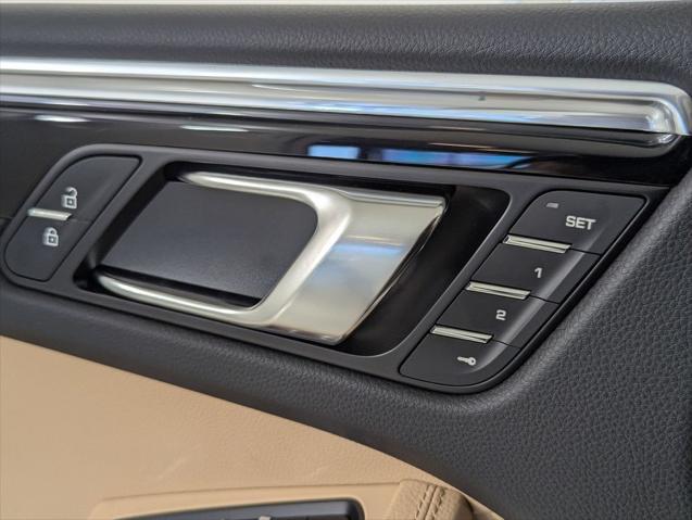 2026 Porsche Macan Unknown