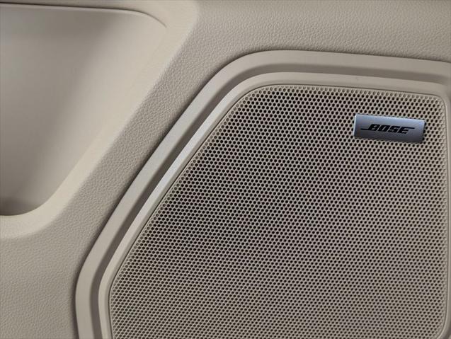 2026 Porsche Macan Unknown