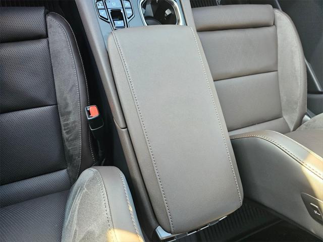 2026 Lexus RX 450h+ Luxury