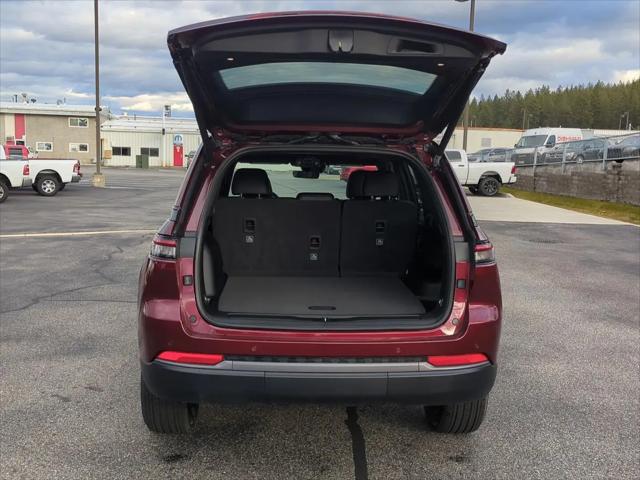 2026 Jeep Grand Cherokee Altitude 4x4