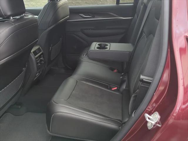 2026 Jeep Grand Cherokee Altitude 4x4