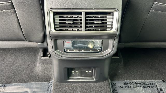 2026 Volkswagen Atlas SEL Premium R-Line