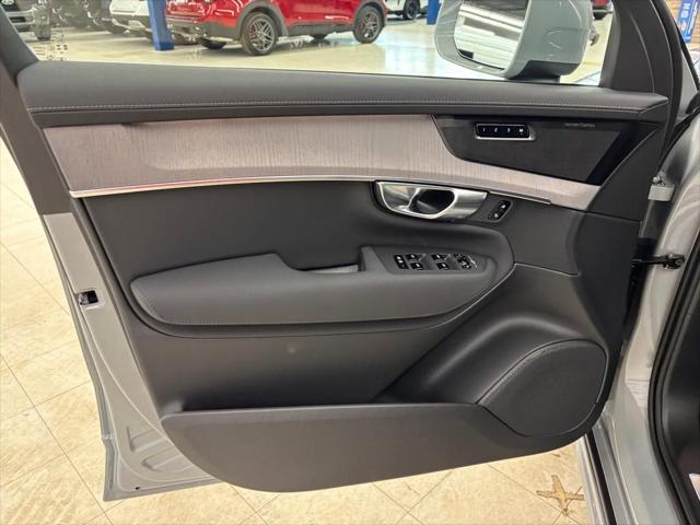 2026 Volvo XC90 Ultra, B6 AWD Gas (mild hybrid), Gasoline, Bright, 7 Seats