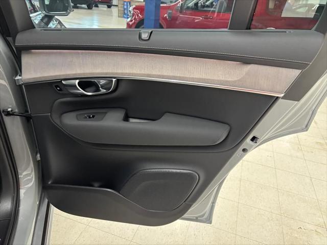 2026 Volvo XC90 Ultra, B6 AWD Gas (mild hybrid), Gasoline, Bright, 7 Seats