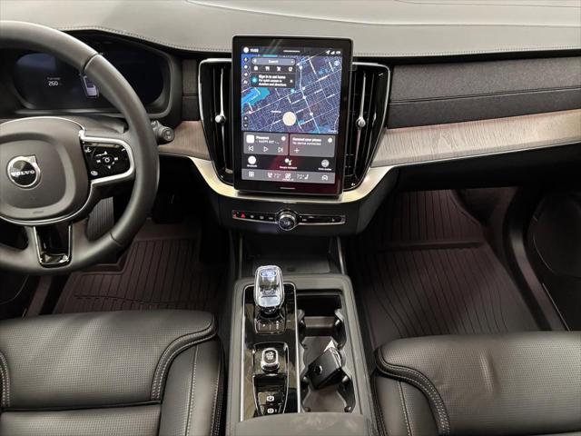 2026 Volvo XC90 Ultra, B6 AWD Gas (mild hybrid), Gasoline, Bright, 7 Seats