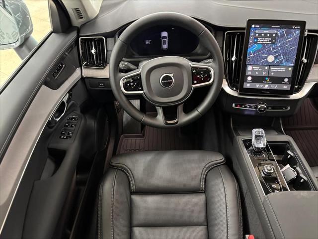 2026 Volvo XC90 Ultra, B6 AWD Gas (mild hybrid), Gasoline, Bright, 7 Seats