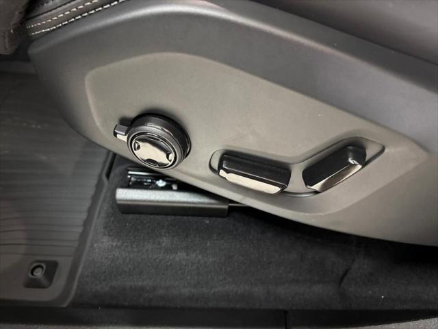 2026 Volvo XC90 Ultra, B6 AWD Gas (mild hybrid), Gasoline, Bright, 7 Seats