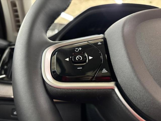 2026 Volvo XC90 Ultra, B6 AWD Gas (mild hybrid), Gasoline, Bright, 7 Seats
