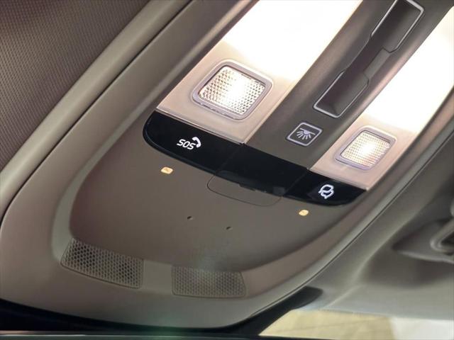 2026 Volvo XC90 Ultra, B6 AWD Gas (mild hybrid), Gasoline, Bright, 7 Seats