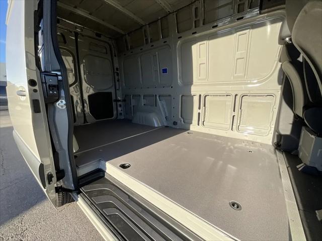 2025 Mercedes-Benz Sprinter 2500 Standard Roof 4-Cyl Diesel HO
