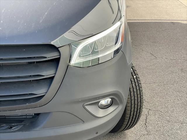 2025 Mercedes-Benz Sprinter 2500 Standard Roof 4-Cyl Diesel