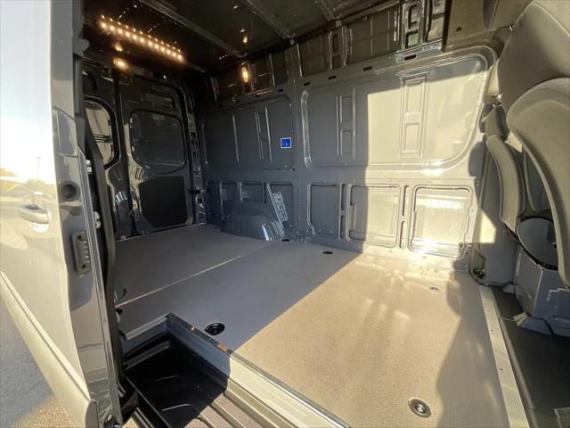 2025 Mercedes-Benz Sprinter 2500 Standard Roof 4-Cyl Diesel