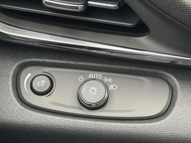 2026 Buick NV Preferred FWD