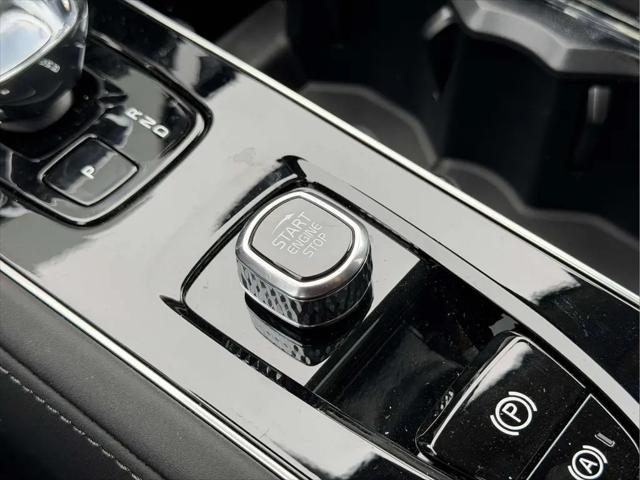 2026 Volvo XC90 Plus, B6 AWD Gas (mild hybrid), Gasoline, Bright, 7 Seats