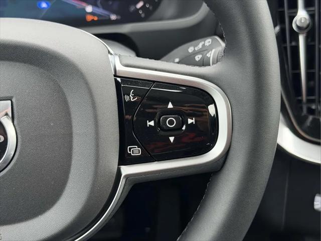 2026 Volvo XC90 Plus, B6 AWD Gas (mild hybrid), Gasoline, Bright, 7 Seats