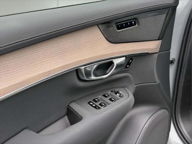 2026 Volvo XC90 Plus, B6 AWD Gas (mild hybrid), Gasoline, Bright, 7 Seats