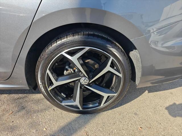 2020 Volkswagen Passat 2.0T R-Line