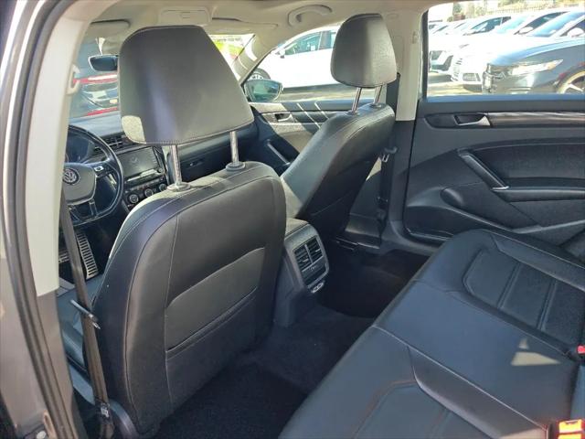 2020 Volkswagen Passat 2.0T R-Line
