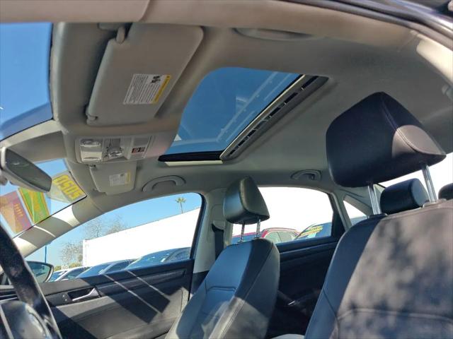 2020 Volkswagen Passat 2.0T R-Line