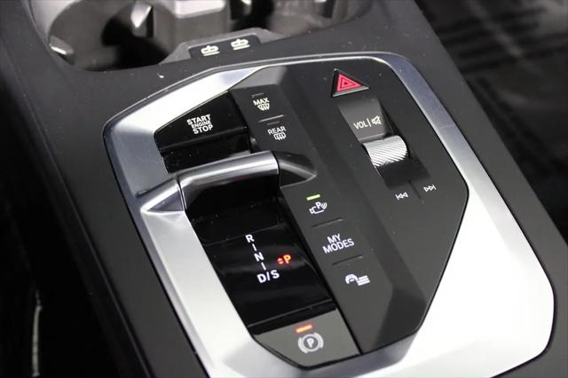 2025 BMW Coupe xDrive