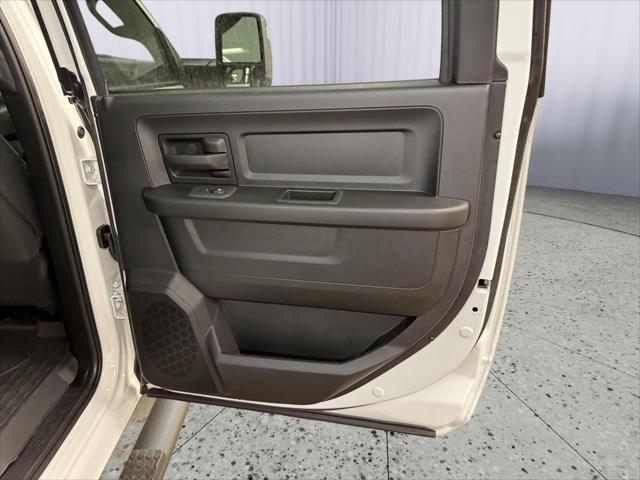 2026 Ram 3500 Tradesman Crew Cab 4x4 8' Box