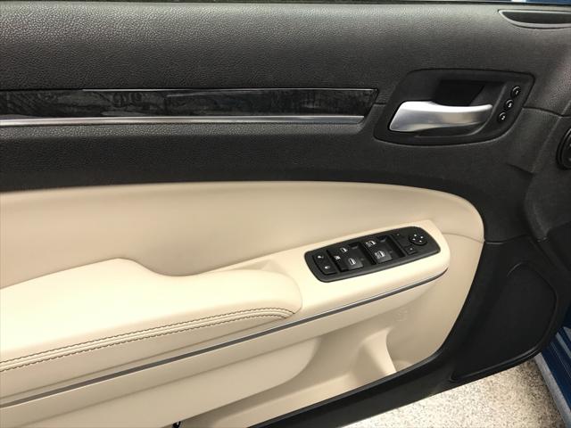 2023 Chrysler 300 Touring L AWD