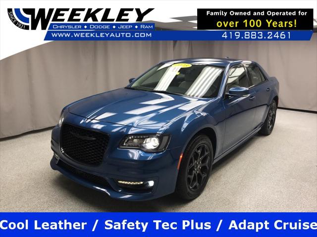 2023 Chrysler 300 Touring L AWD