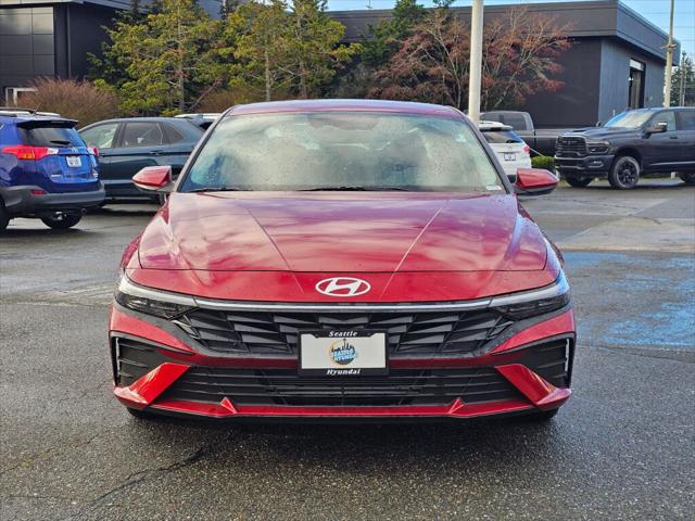 2025 Hyundai Elantra SE