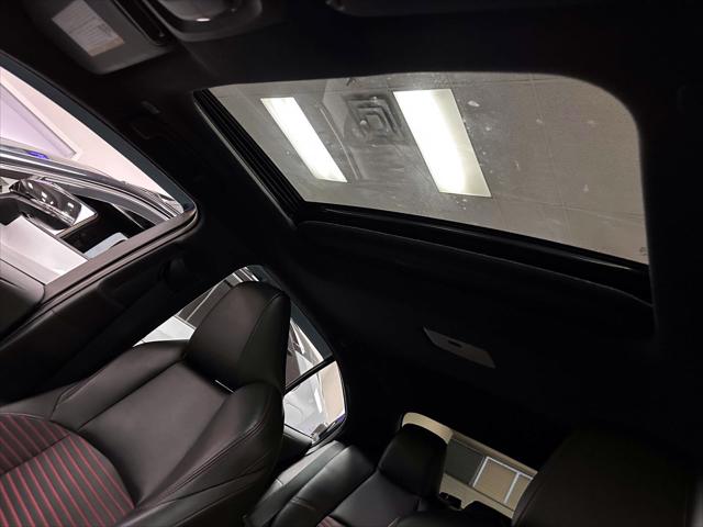 2025 Toyota Corolla XSE [12]