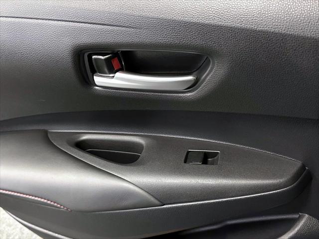 2025 Toyota Corolla XSE [19]