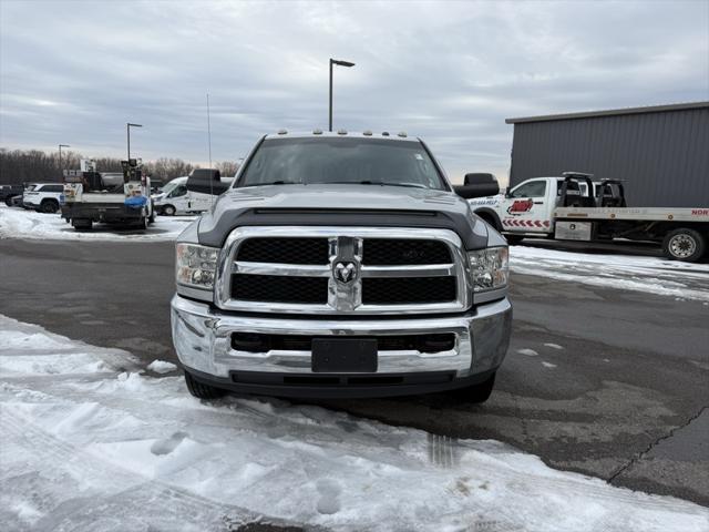 2017 RAM 3500 Tradesman Crew Cab 4x4 8 Box