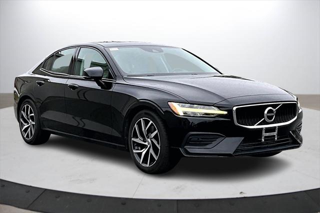 2020 Volvo S60 T5 Momentum