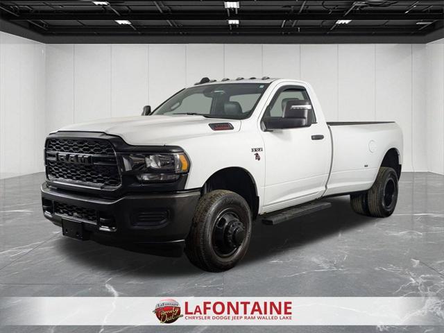 2024 RAM 3500 Tradesman Regular Cab 4x4 8 Box