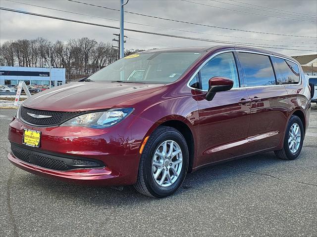 2022 Chrysler Voyager LX