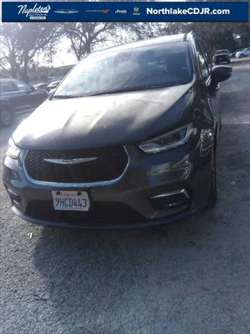 2023 Chrysler Pacifica Hybrid Touring L